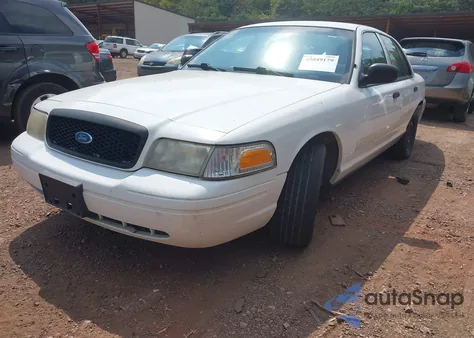 2009 Ford Crown Victoria Police/Police Interceptor z USA, uszkodzony, nr VIN 2FAHP71V49X132555